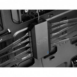 Hub Fan Deepcool FH-10 Per Collegare Fino a 10 Ventole (3/4 Pin) Con Funzione PWM Per Ogni Porta